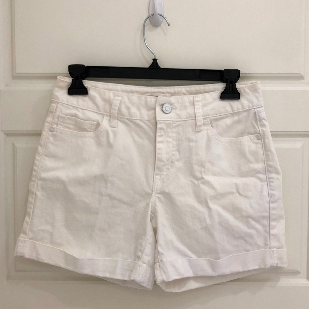 BRAND NEW TOMMY HILFIGER White Denim Shorts